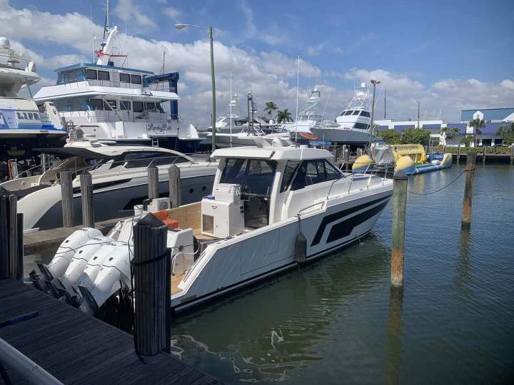Automotive Window Tinting Plantation